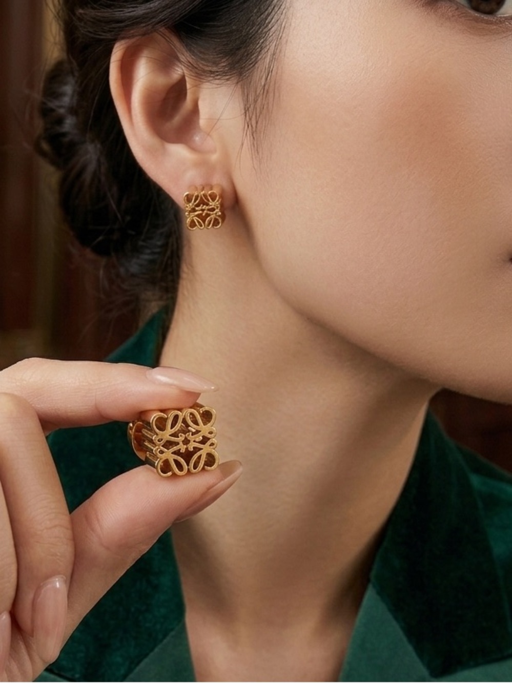 🆕LOEWE Floral Filigree Square Stud Earrings